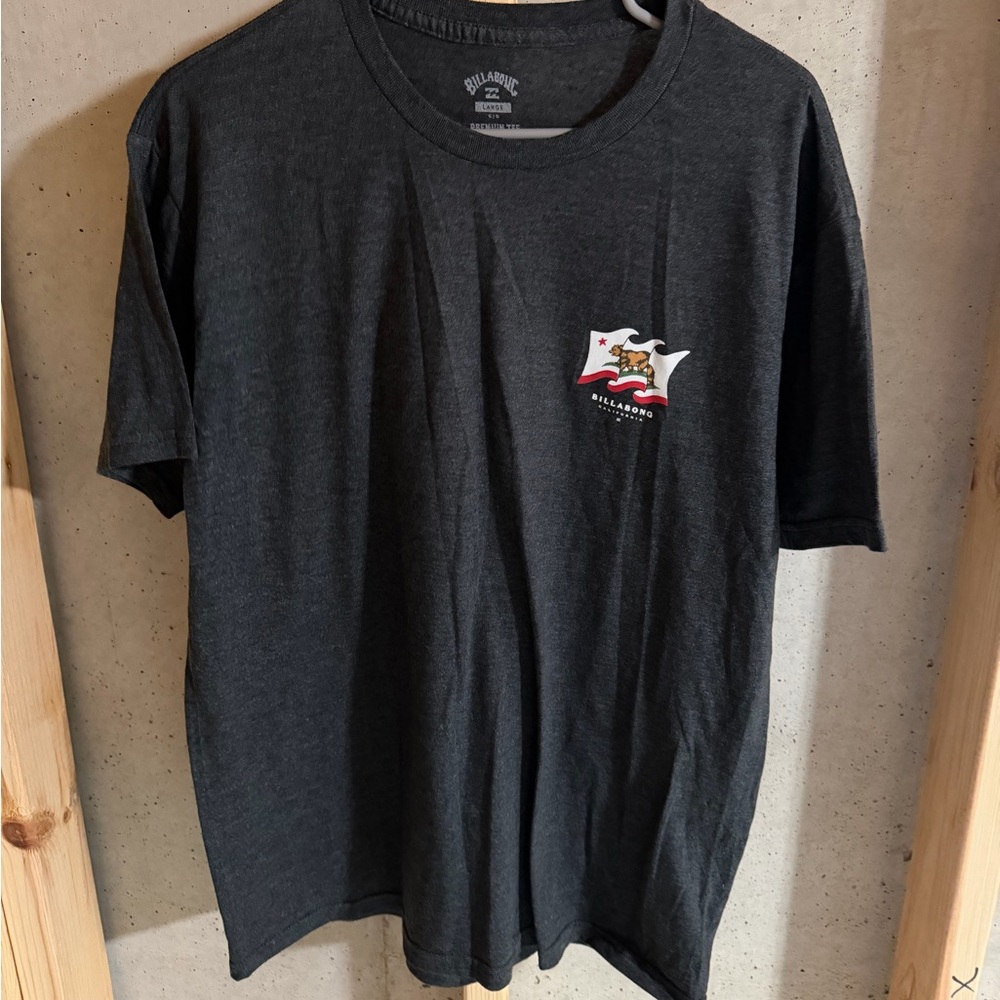 Billabong Men’s Short Sleeve Graphic Tee Large